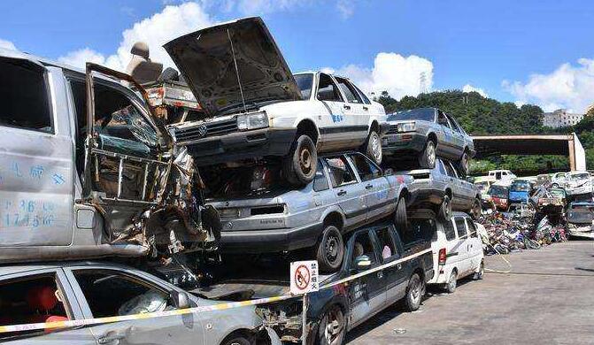 2025个人汽车报废材料清单：3类核心证件+补证指南，一次备齐不跑空